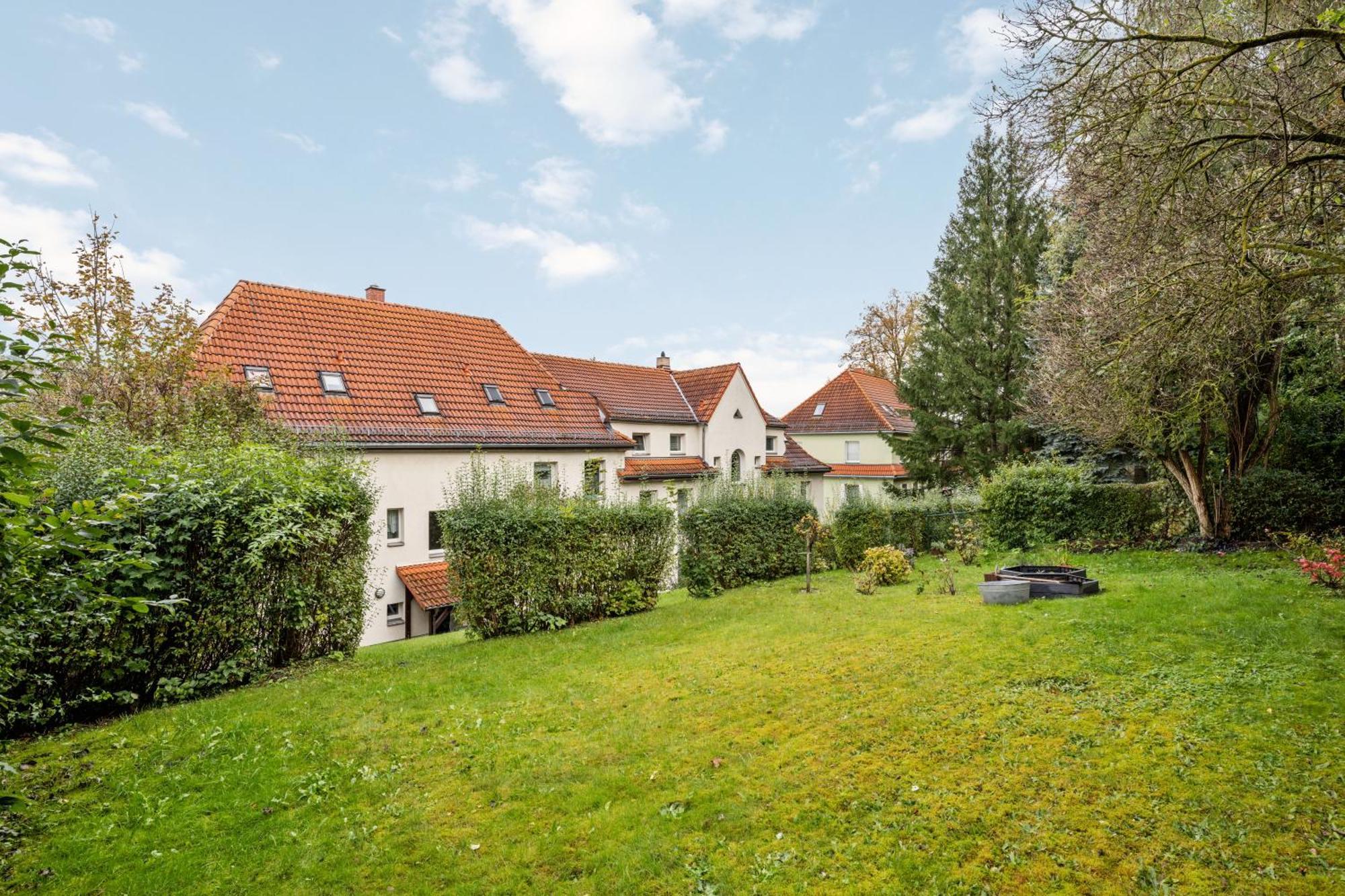 Edler Wohnraum Modernes Vorstadtstudio Mit Emma-Bett, Garten & Kaffeevollautomat Zwickau Kültér fotó