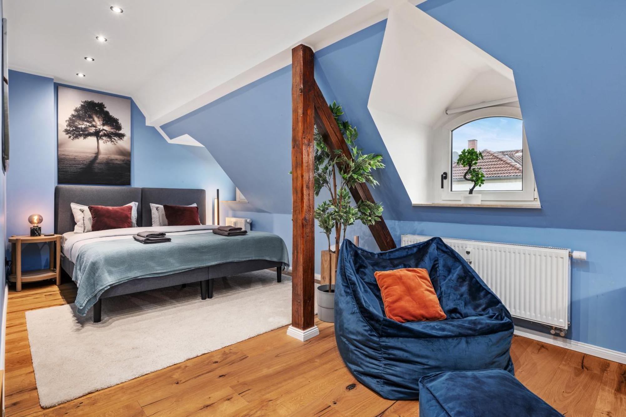 Edler Wohnraum Modernes Vorstadtstudio Mit Emma-Bett, Garten & Kaffeevollautomat Zwickau Kültér fotó